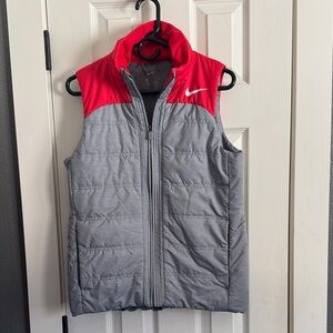 Men’s size Medium Nike puffer vest.